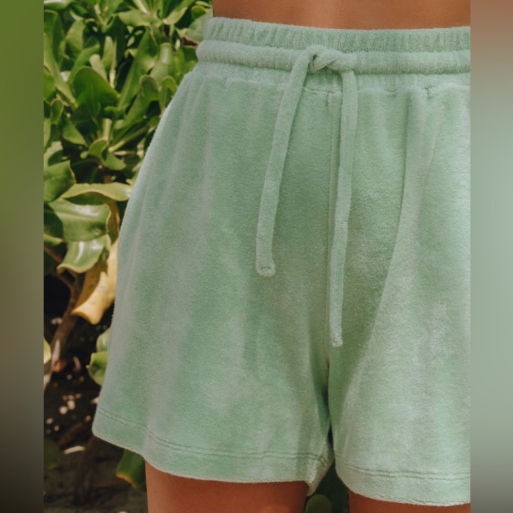 Daily Drills Terry Shorts in Verde